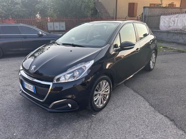 Peugeot 208 1200 85cv 89000 km ALLURE euro6B
