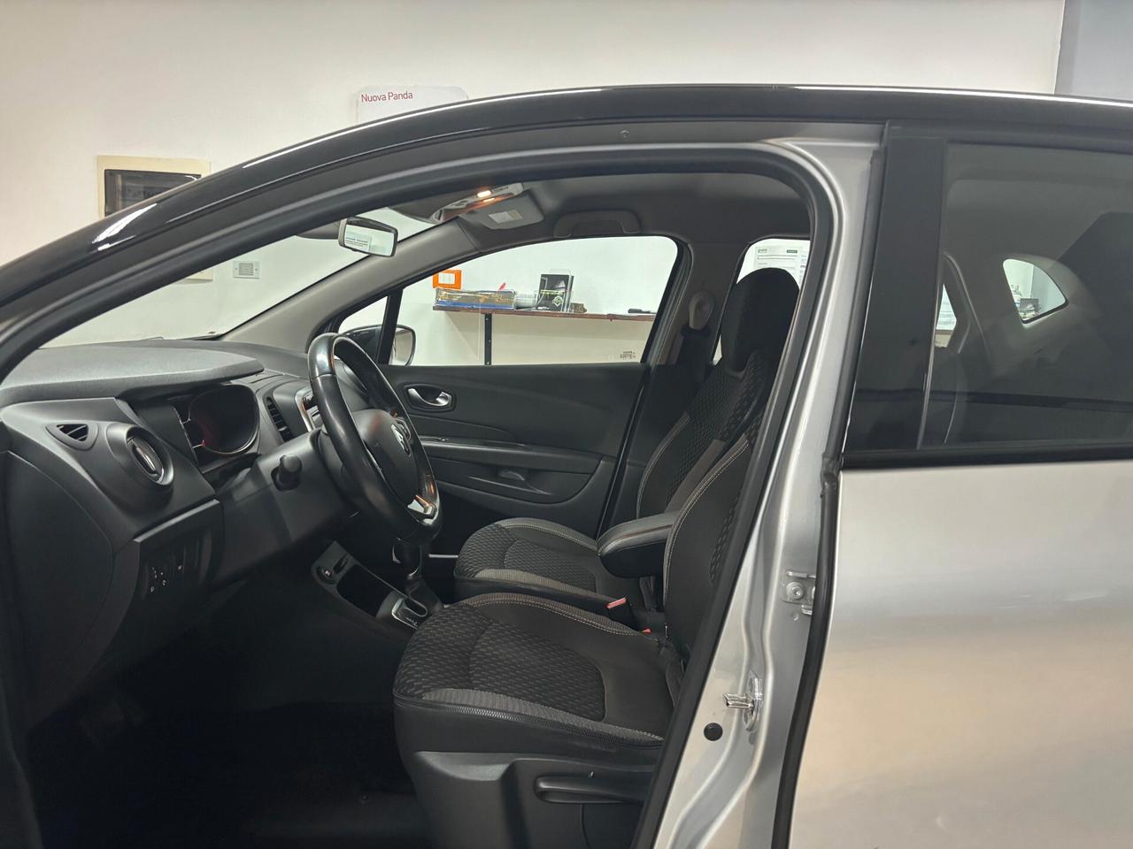 Renault Captur 1.5 90CV dCi EDC Energy Initiale Paris