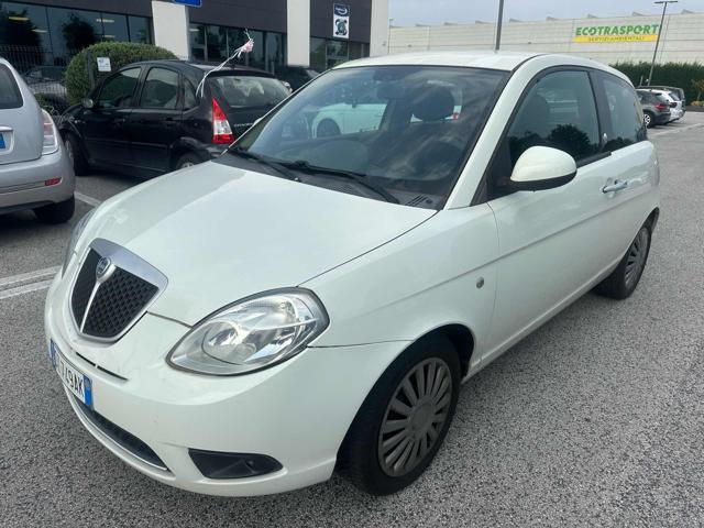 LANCIA Ypsilon Stupenda Bellissima 1.4 E-Collection Ecochic GPL