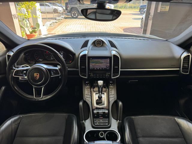 PORSCHE Cayenne 3.0 Diesel Platinum Edition