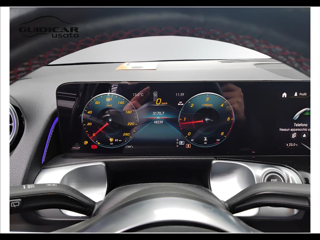 Mercedes-Benz GLB - X247 2019 - GLB 180 d Premium auto