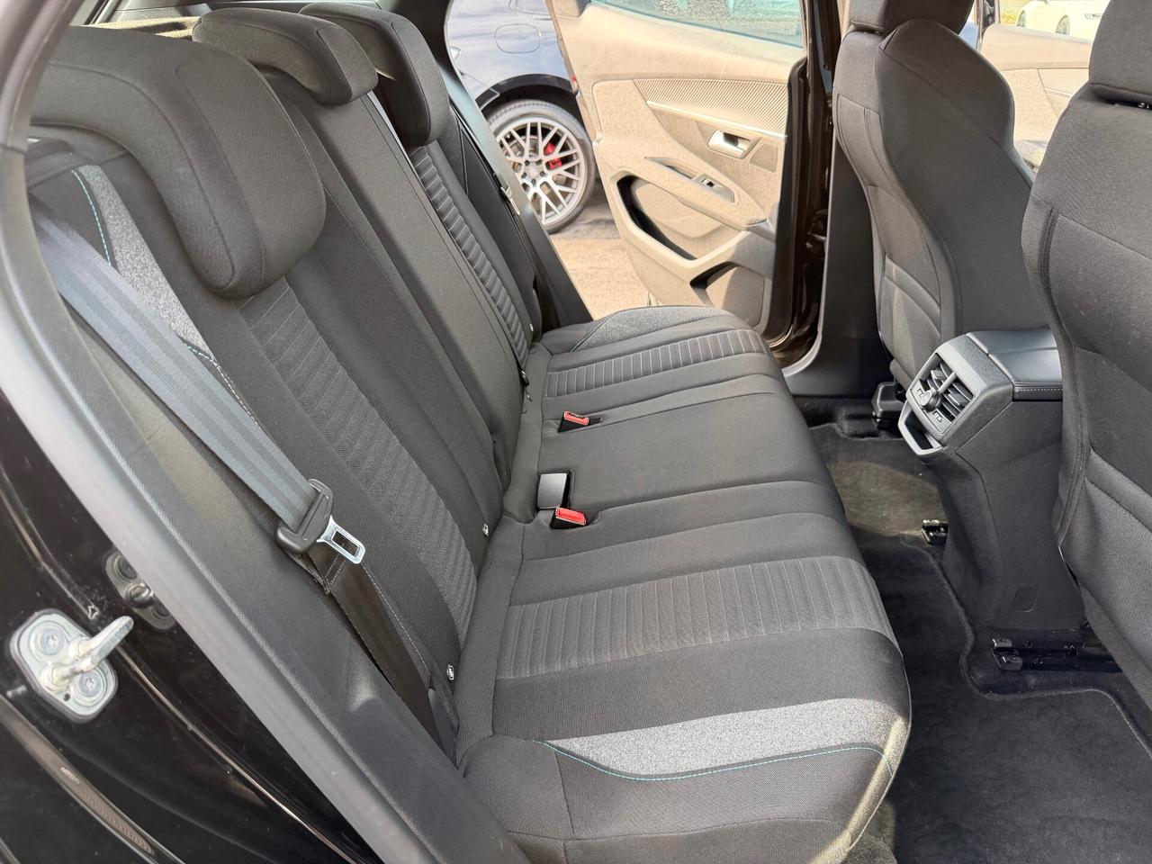 Peugeot 3008 BlueHDi 130 S&S EAT8 /BELLISSIMA/CAMERA/ANDROID