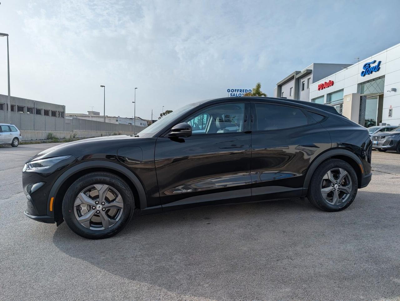 Ford Mustang MACH-E STANDARD RANGE 269cv