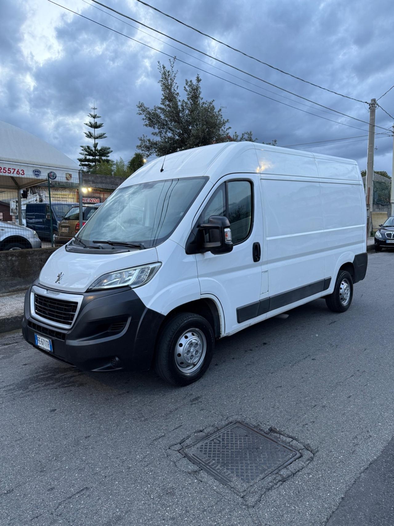 Peugeot Boxer 2.0 Diesel 130cv