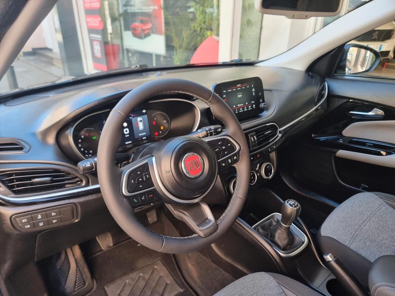 Fiat Tipo 1.0 5 porte Cross