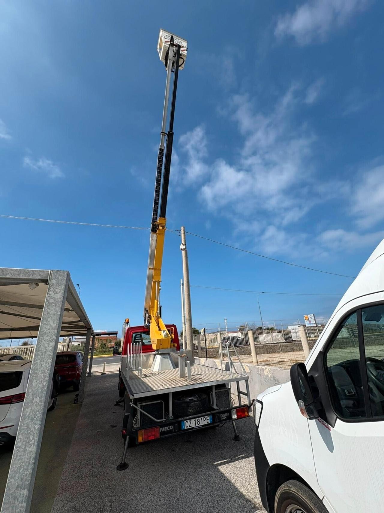 Iveco Daily 35C10 12300km telescopico