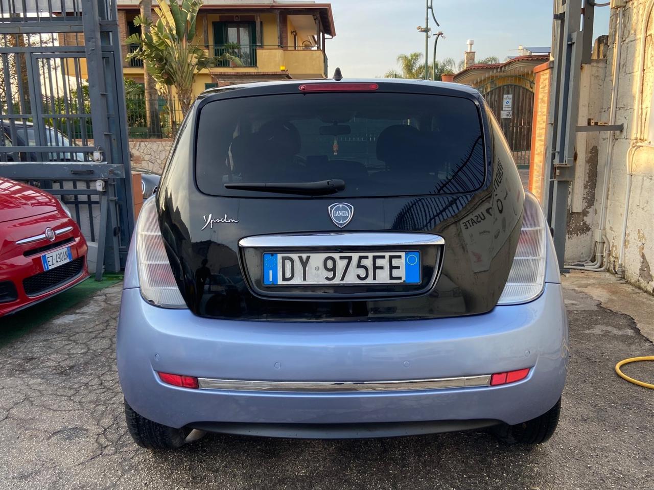 Lancia Ypsilon 1.4 Argento Ecochic B/GPL