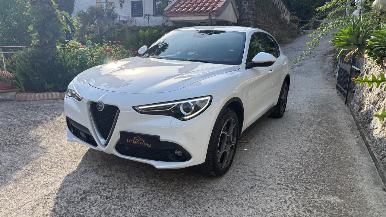 Alfa Romeo Stelvio 2.2 Turbodiesel 190 CV AT8 Q4 Super Business