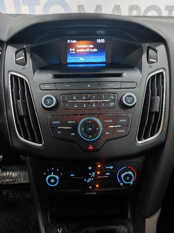 Ford Focus 1.5 tdci Titanium s&s 95cv 5p NEOPATENTATI!