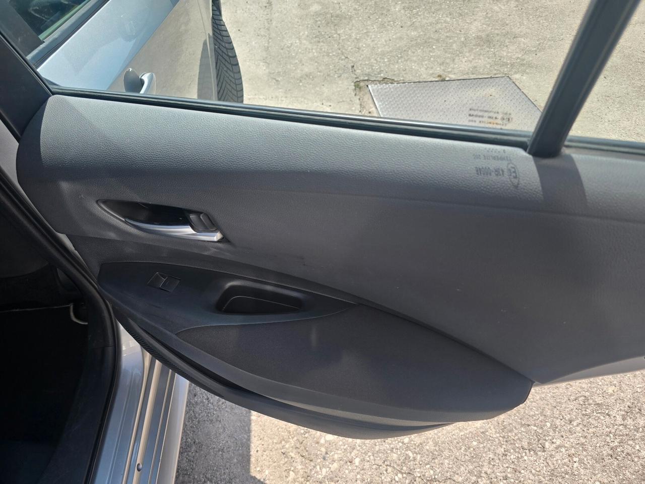 Toyota Corolla Touring Sports 1.8 Hybrid Business Tech