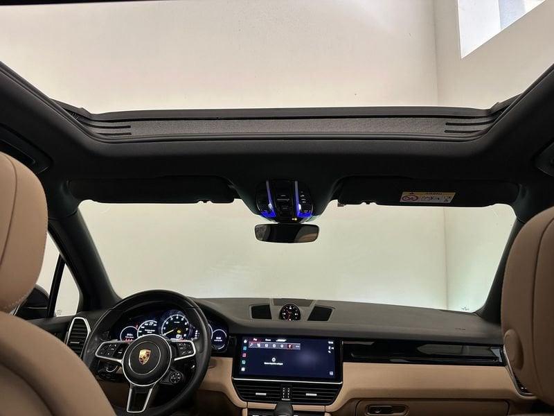 Porsche Cayenne Cayenne 3.0 V6 E-Hybrid Platinum Edition