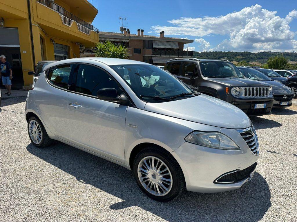 LANCIA Ypsilon 1.2 69 CV 5 porte S&S Gold