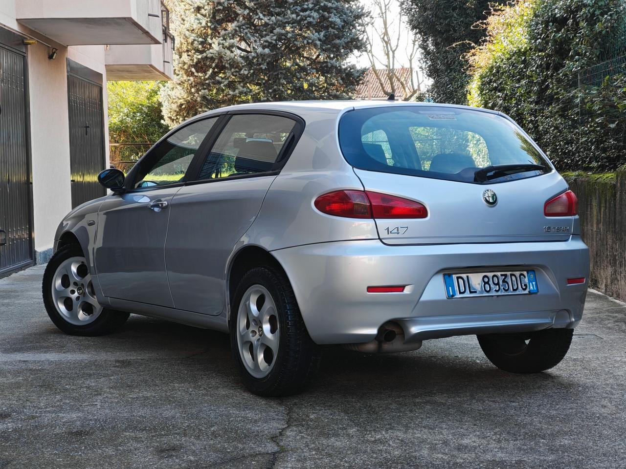 Alfa Romeo 147 1.6 BENZINA 120cv / 54.000km / Unipro