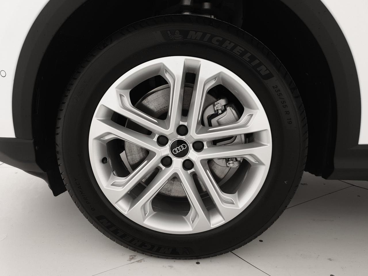 2.0e-hybrid 299CV quattro S tronic Business