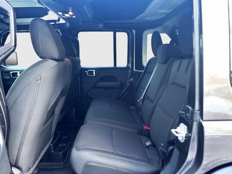 Jeep Wrangler Wrangler Unlimited 2.0 PHEV Sahara Autom.