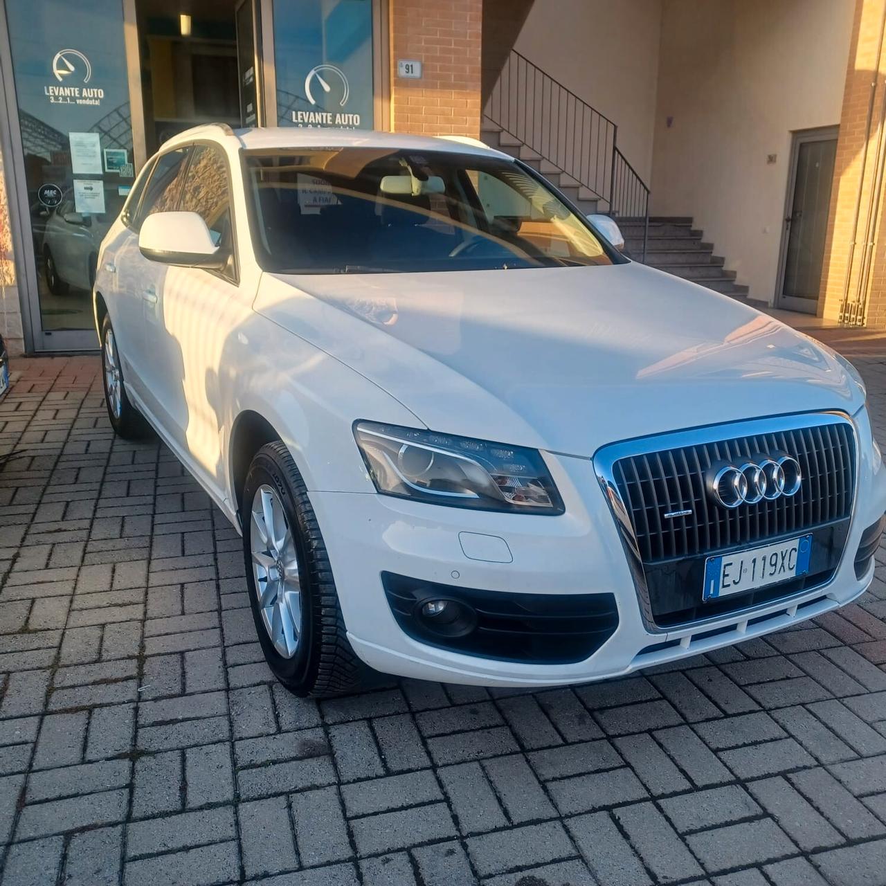PERFETTA AUDI Q5 2.0 TDI 4X4 EURO 5