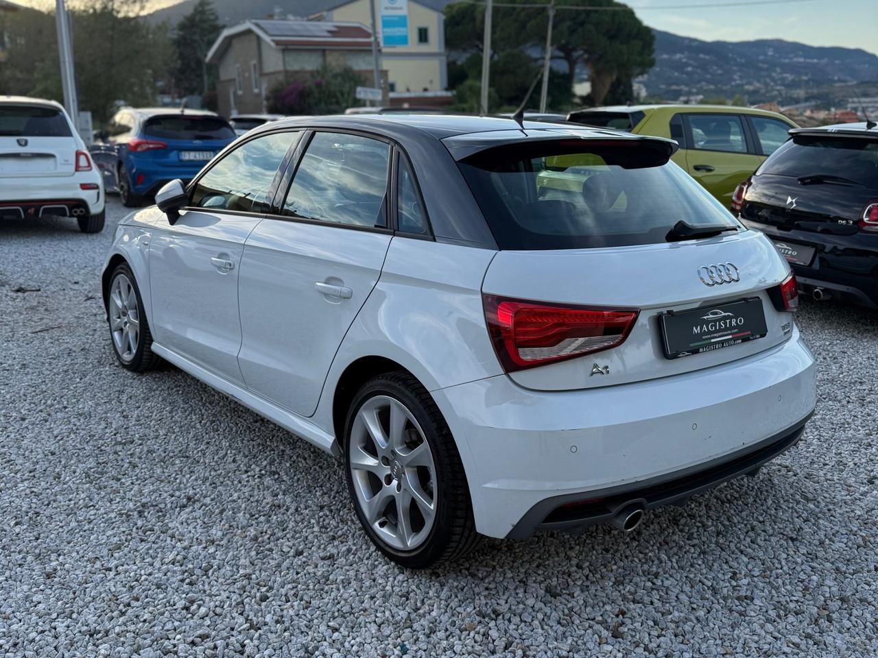 AUDI A1 Sportback S-line 1.0 TFSI 95 CV NEOPATENT.