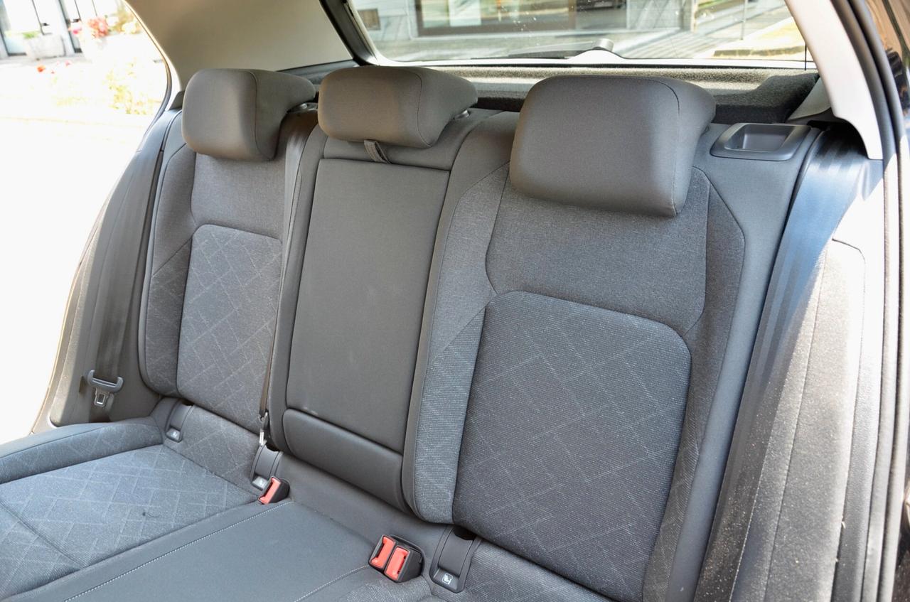 VOLKSWAGEN GOLF 2.0 TDI STYLE 115cv, GARANZIA UFF VW, SERVICE VW, EURO 6D, NAVI, RETROCAMERA, LED AMBIENTE, PERMUTE