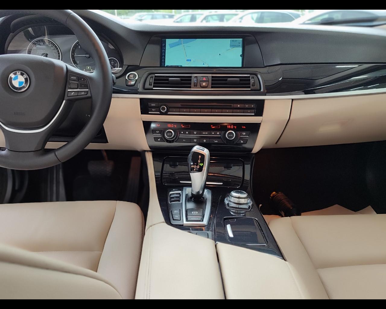 BMW Serie 5 (F10/11) - 525d xDrive Touring Business