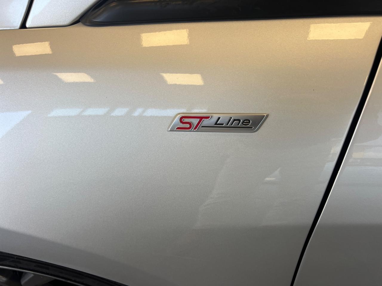 Ford Fiesta 1.0 Ecoboost 100 CV 5 porte ST-Line