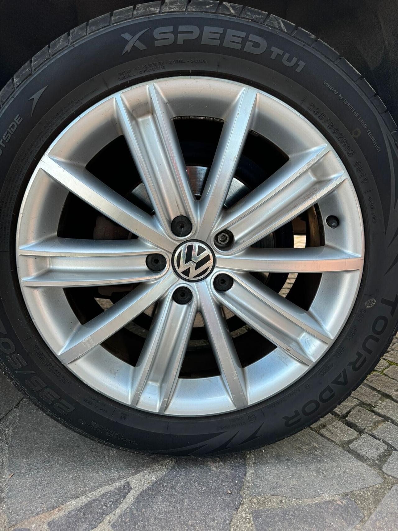 Volkswagen Tiguan 2.0 16V TDI DPF Sport & Style 240.000 KM