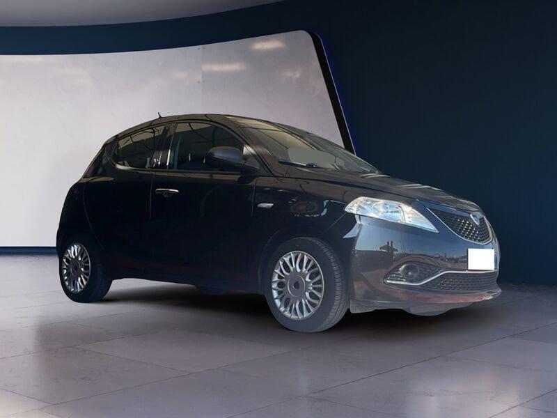 Lancia Ypsilon 1.2 69cv Platinum