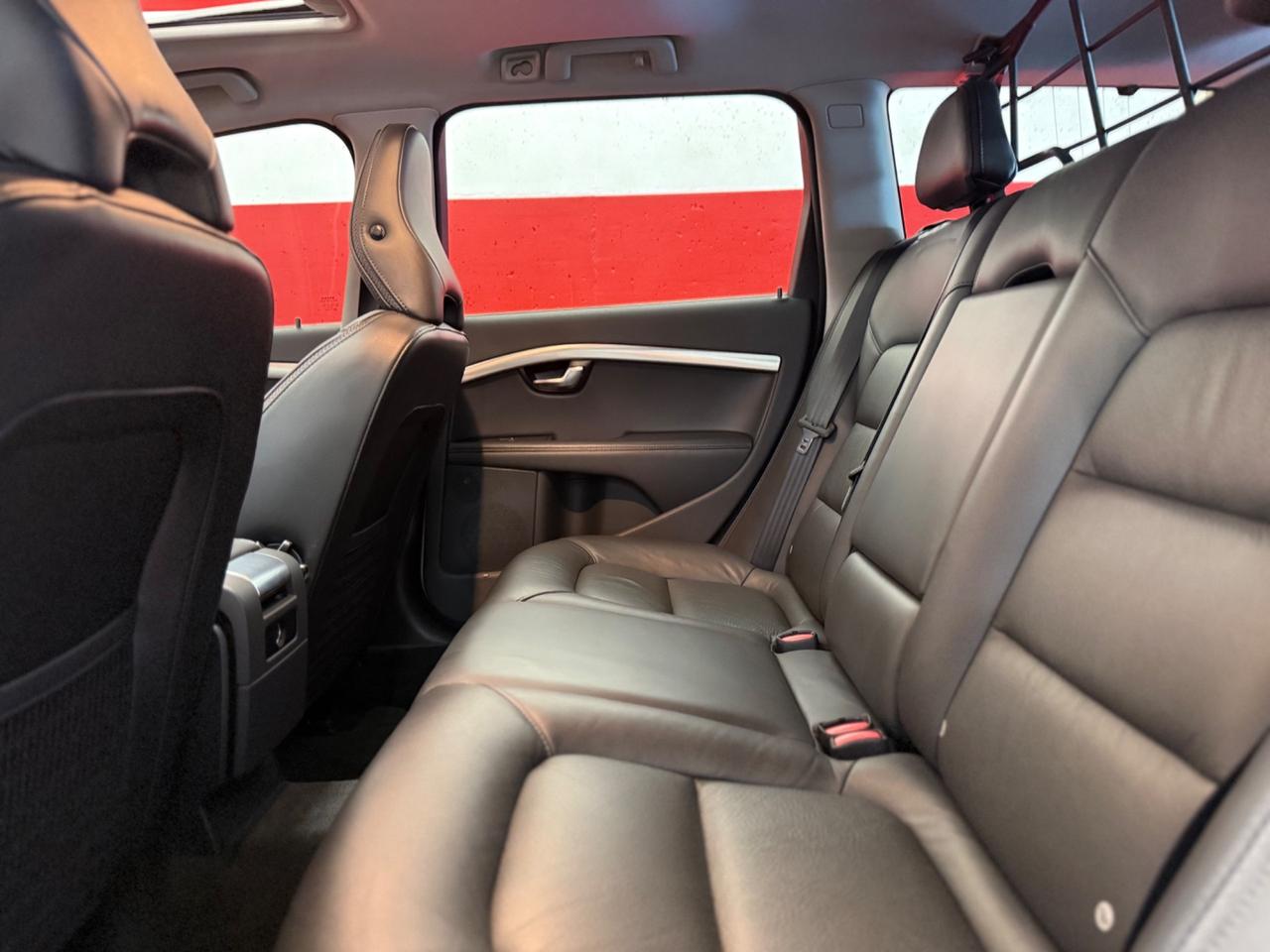 Volvo XC 70 XC70 D5 AWD Geartronic Summum