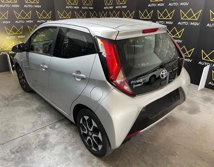 Toyota Aygo Connect 1.0 VVT-i 72 CV 5 porte x-fun