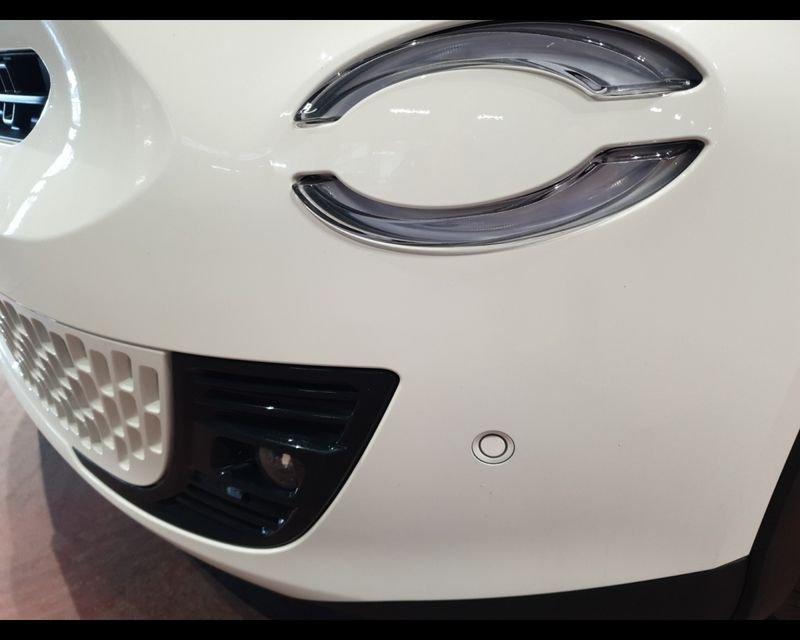 FIAT 600 (2023-->) Hybrid 145 CV DCT MHEV