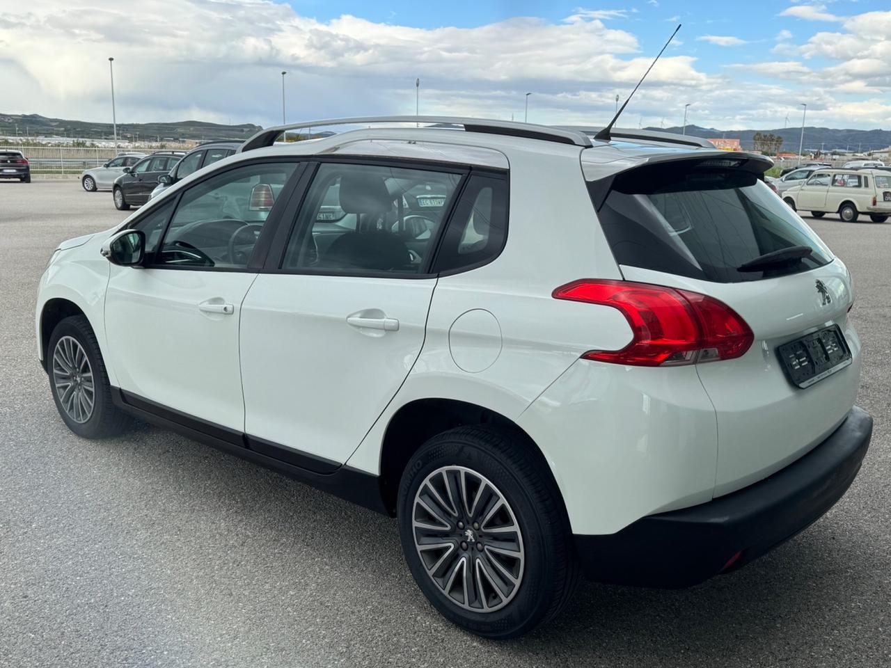 Peugeot 2008 1.2 VTi 82CV Active