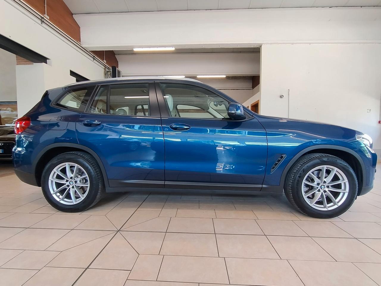 BMW X3 xDrive20d 48V ADVANTAGE H/K LIVE LED 360