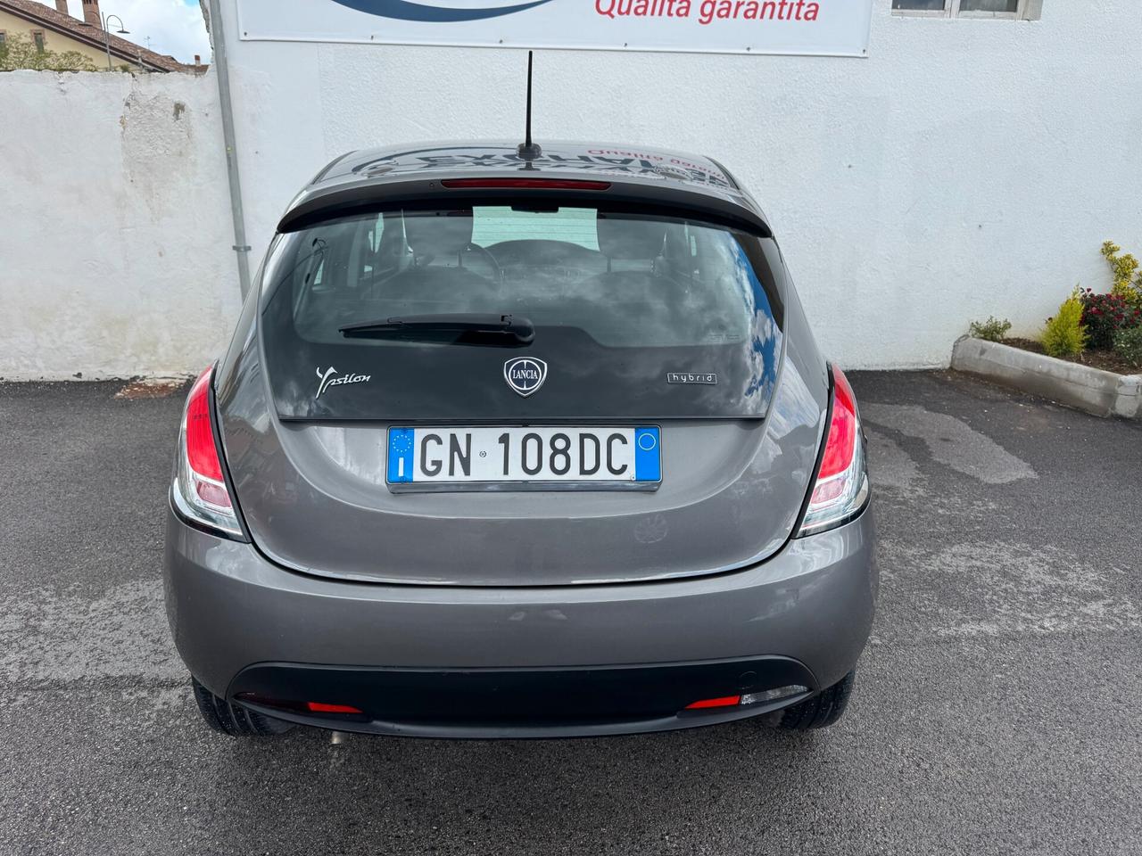 Lancia Ypsilon 1.0 FireFly 5 porte S&S Hybrid UnYca