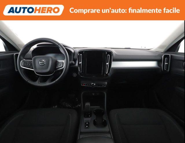 VOLVO XC40 T3 Geartronic Momentum Pro