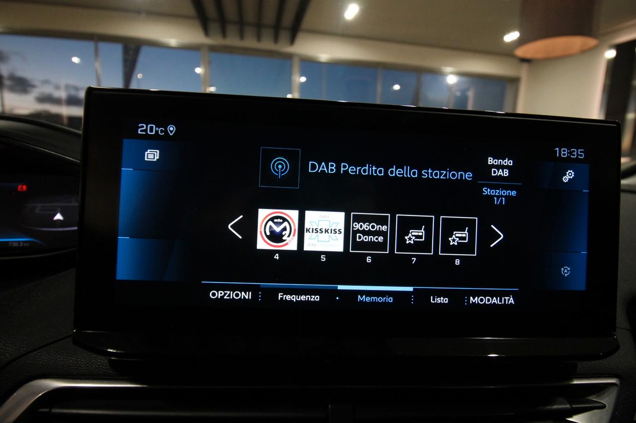 PEUGEOT 5008 1.5 130 CV ALLURE