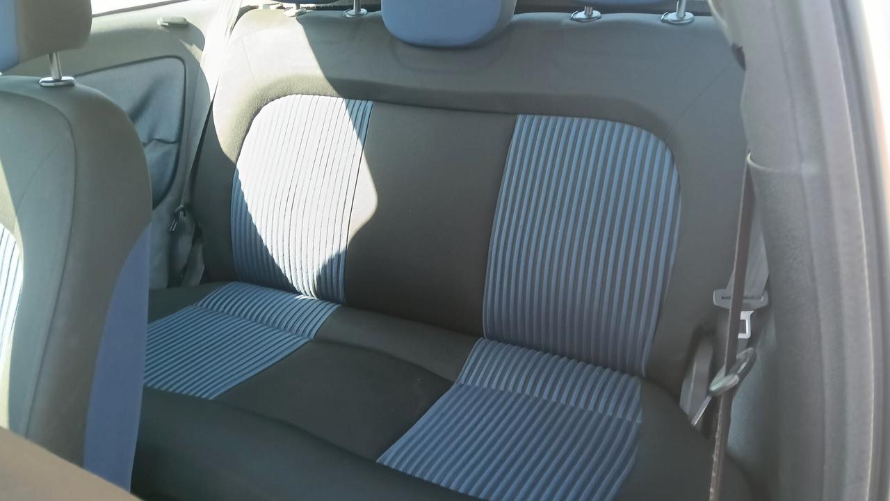 Lancia Ypsilon 1.3 MJT 90 CV Platino