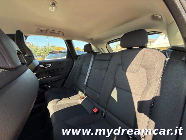 VOLVO XC60 B4 (d) automatico Core