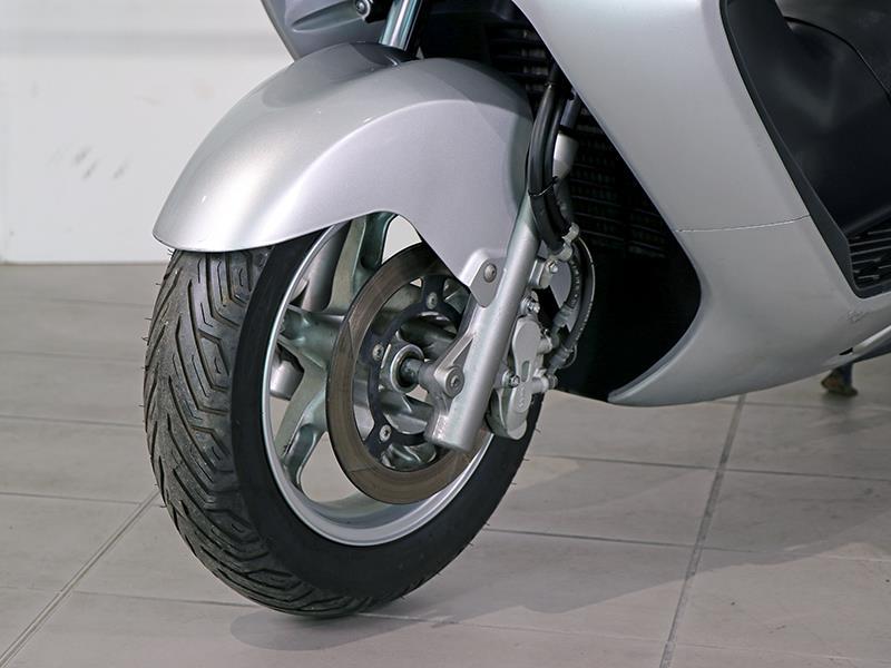 Suzuki Burgman 400