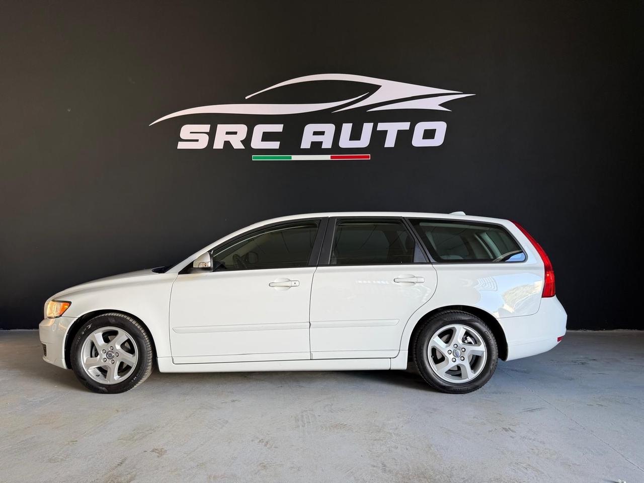 Volvo V50 D2 R-design