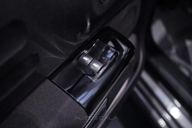 CITROEN C3 1.2 PureTech 110cv S&S Shine