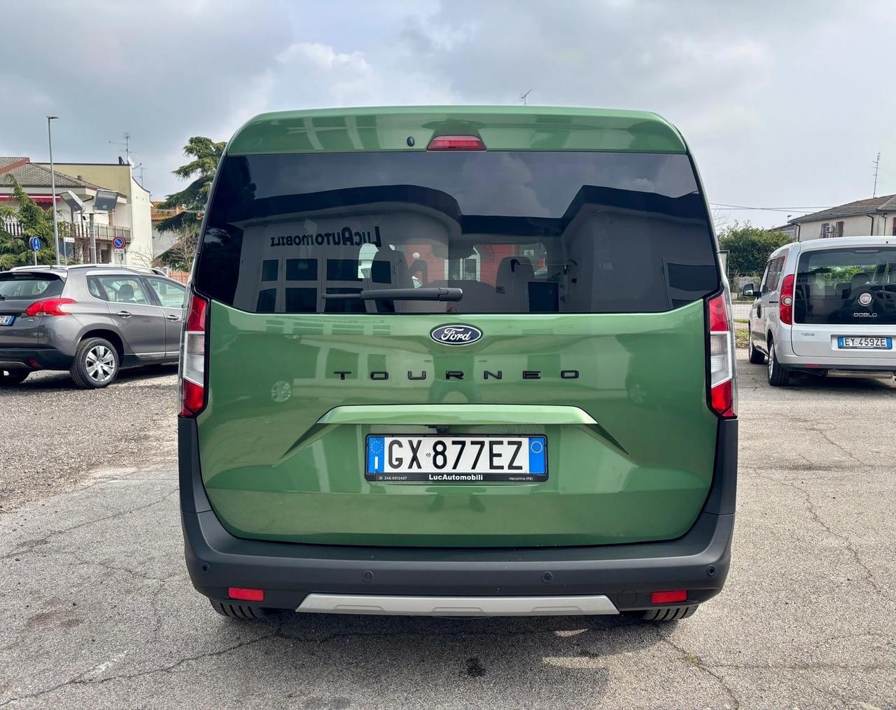 Ford Tourneo Courier 1.0 EcoBoost Titanium GPL