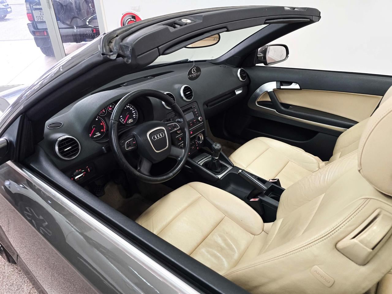 Audi A3 Cabrio 1.6 TDI 105 CV CR Ambition