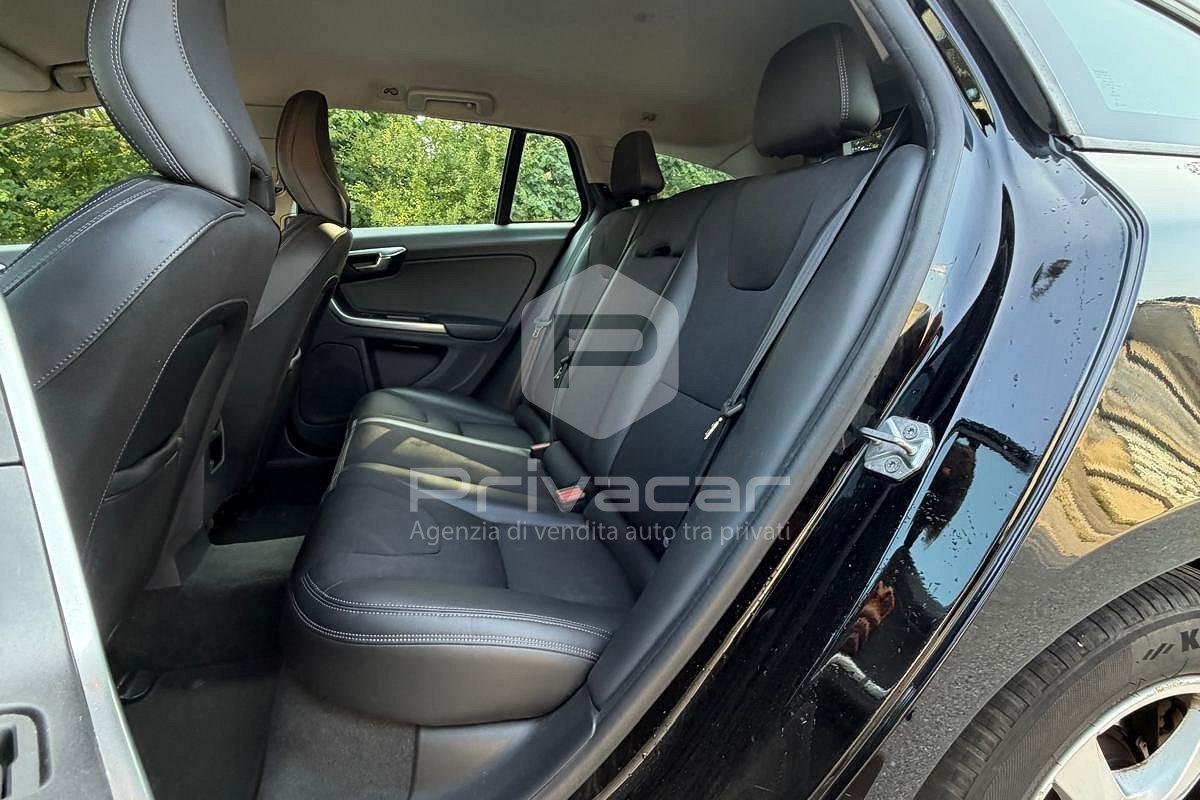 VOLVO V60 D2 1.6 Powershift Momentum