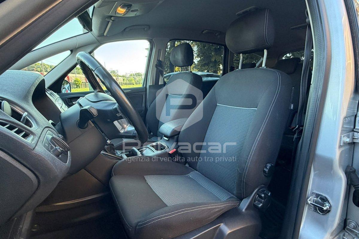 FORD S-Max 2.0 TDCi 163CV New Titanium