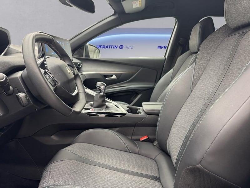 PEUGEOT 3008 PURETECH TURBO 130 S&S AL