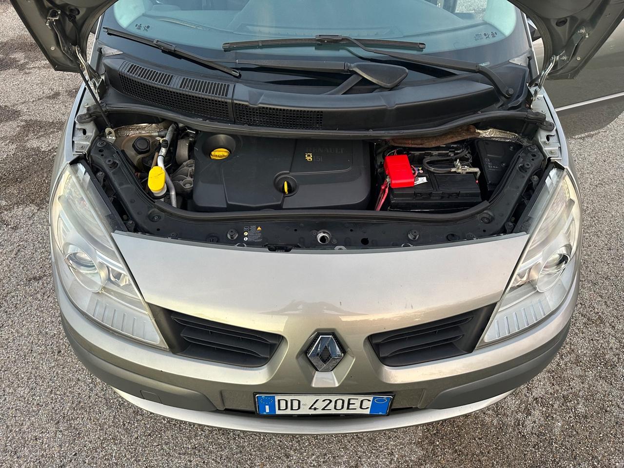 Renault Scénic 1.5 dCi/105CV Luxe