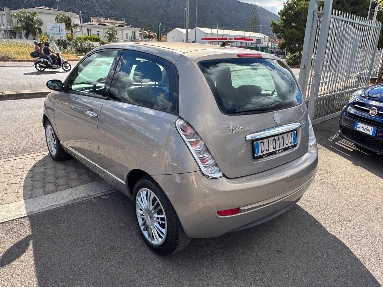 Lancia Ypsilon 1.2 Argento