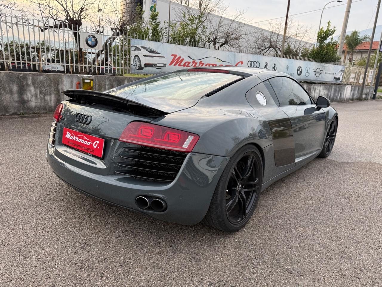 Audi R8 4.2 V8 FSI quattro R tronic