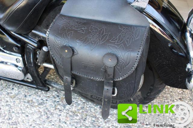 YAMAHA XVS 1100 v-star classic