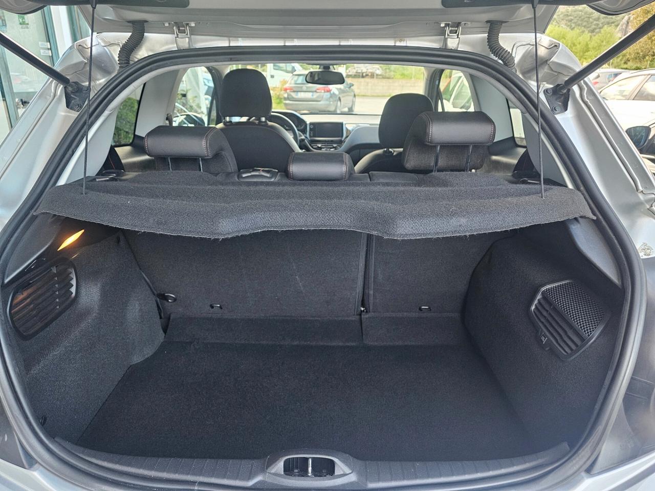 Peugeot 208 BlueHDi 120 S&S 3 porte GT Line
