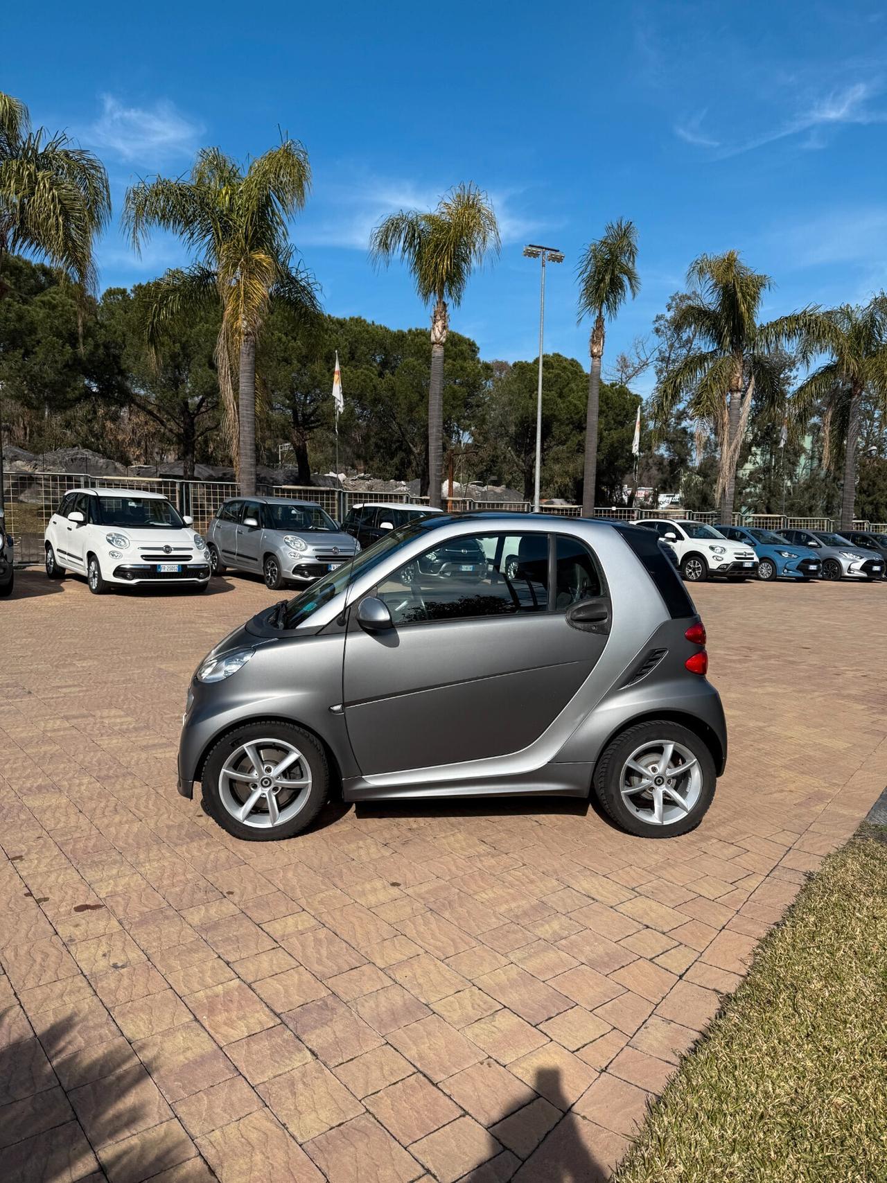 Smart ForTwo 1000 52 kW MHD coupé passion